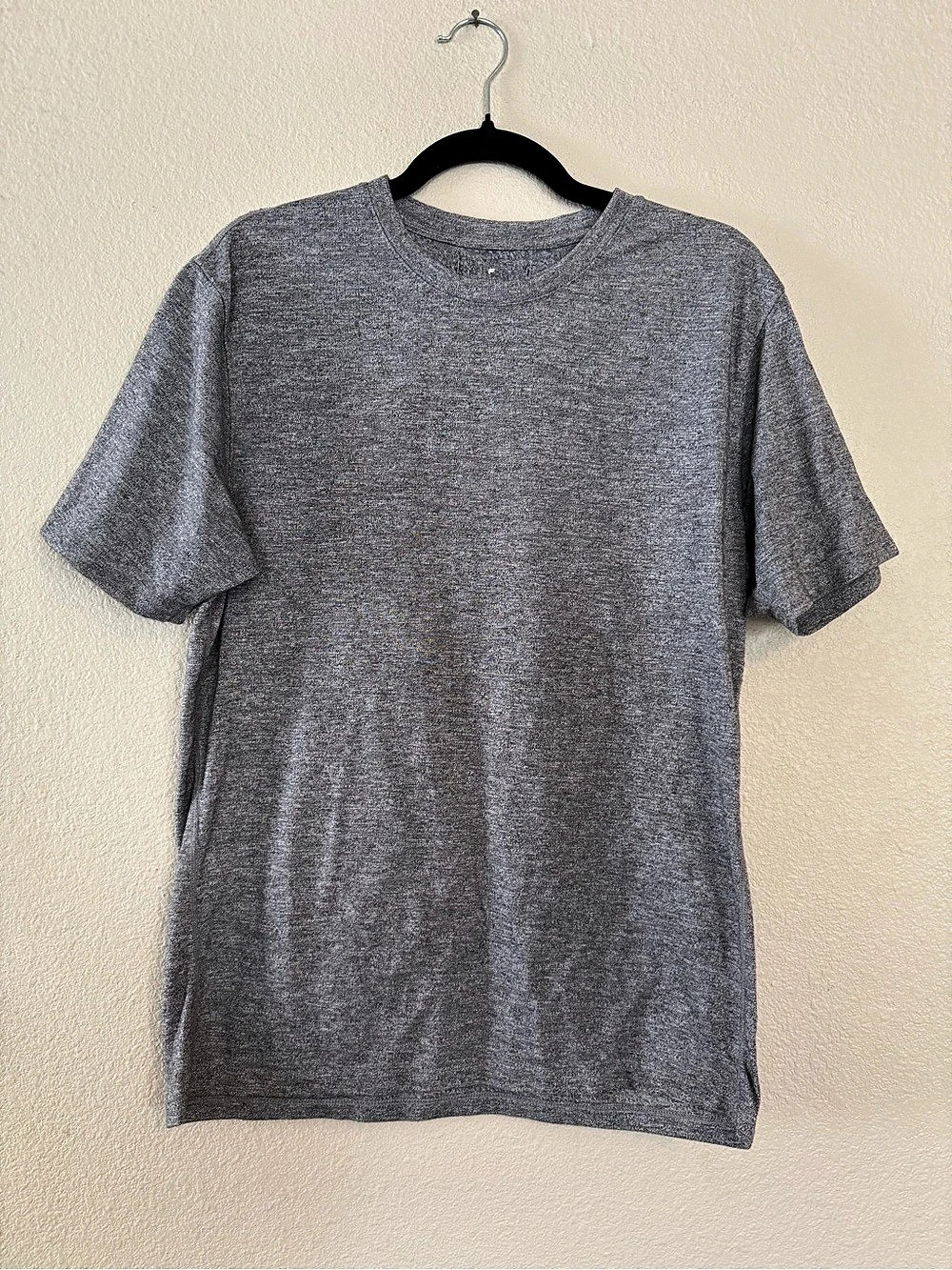 Fabletics The 24-7 Tee Gray Short Sleeve Tee Mens L